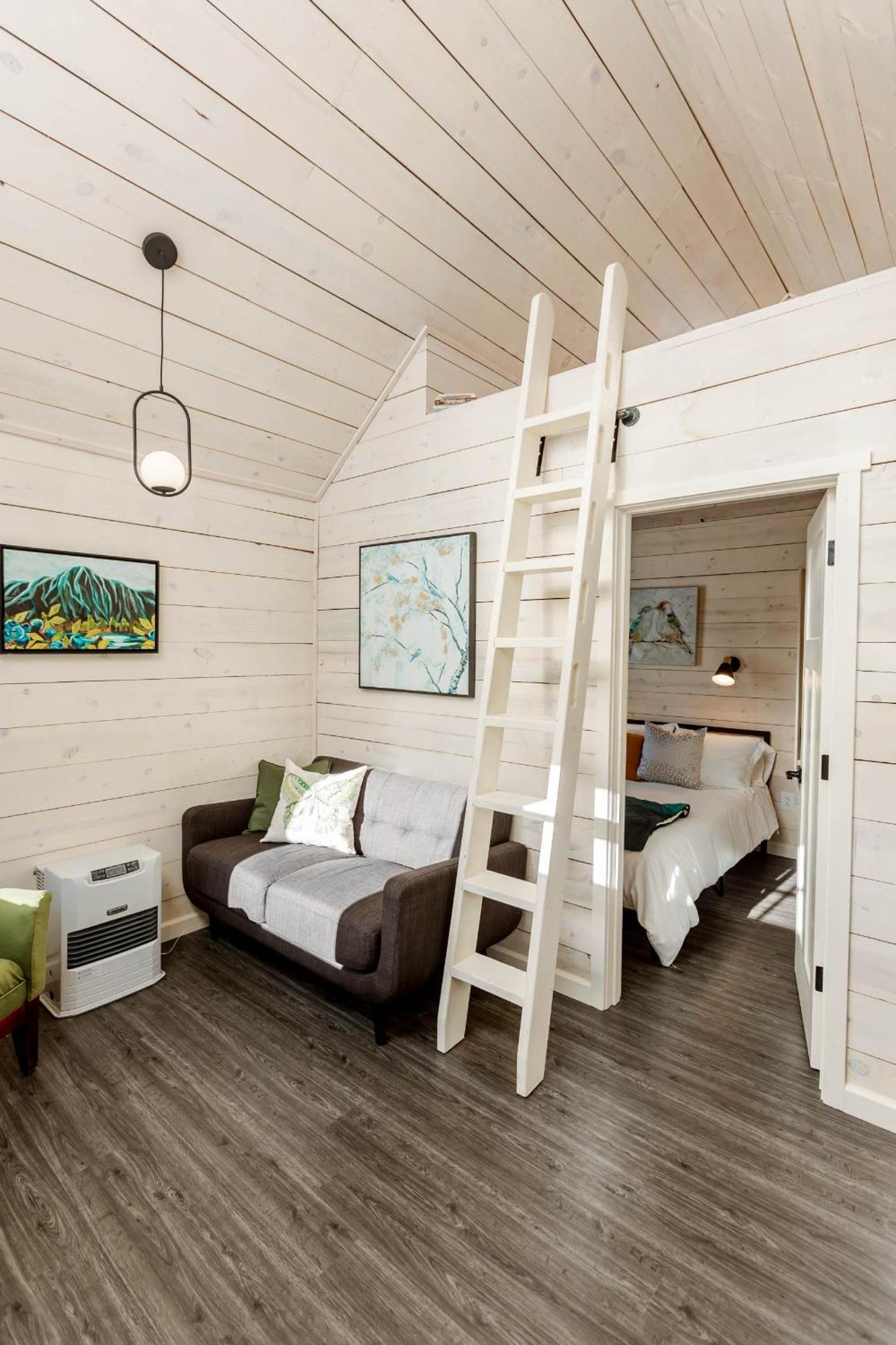 Chalet Bluewater Basecamp Anchorage